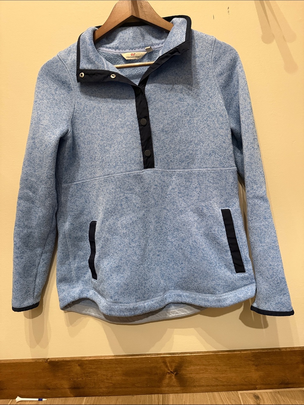 Vineyard Vines Heather Light Blue Fleece Pullover with Navy Trim